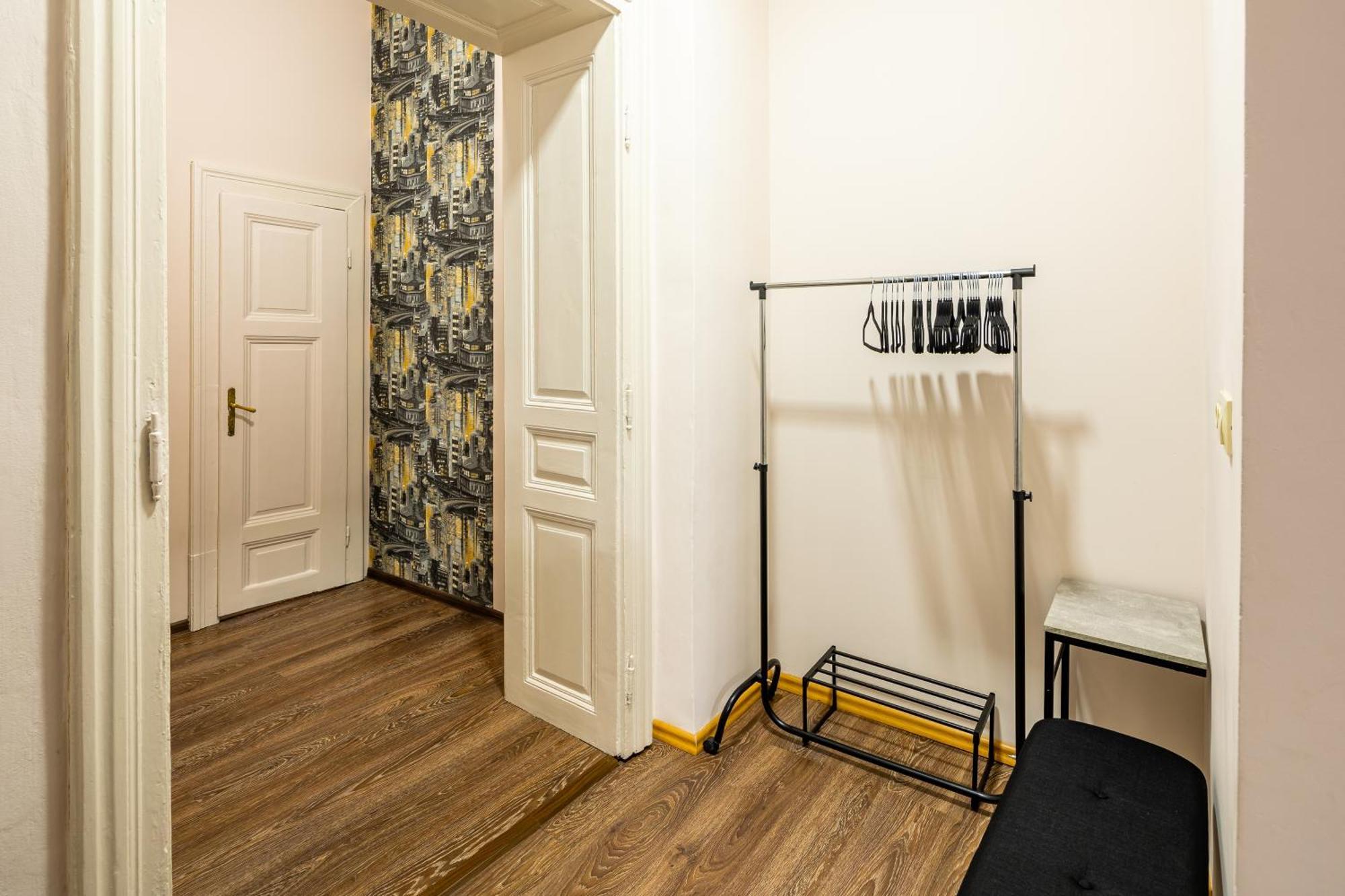 Avangard LChin*M Apartment Lviv Bagian luar foto