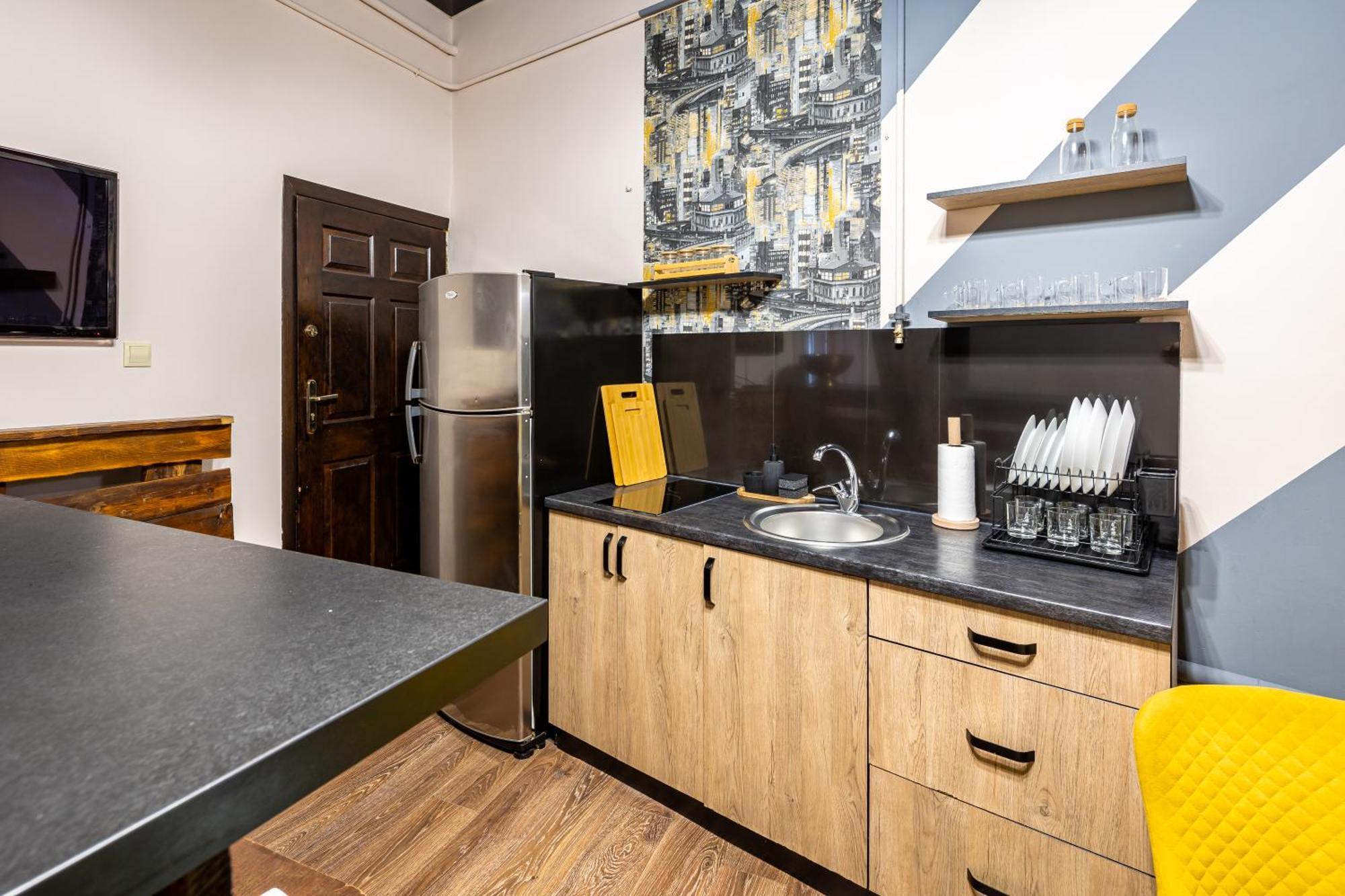 Avangard LChin*M Apartment Lviv Bagian luar foto